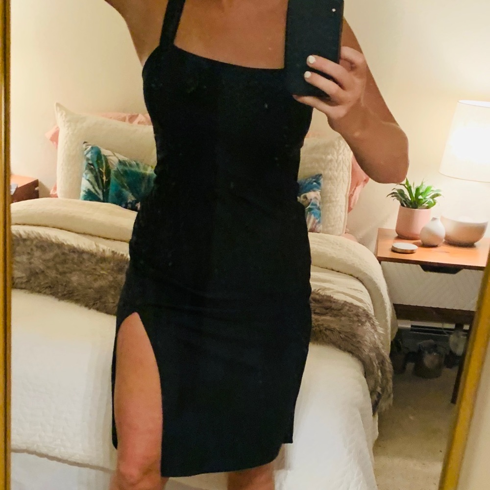 Black dress, size large.